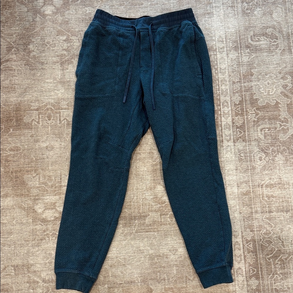 Lululemon Men’s Jogger Sweatpants